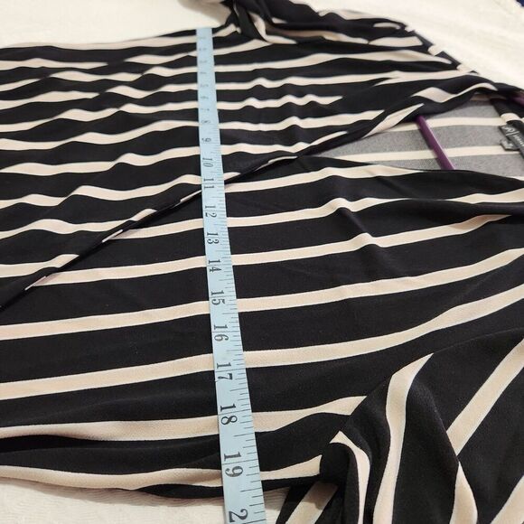 Adrianna Papell Blouse Size Medium Black Striped Vneck - Picture 2 of 12